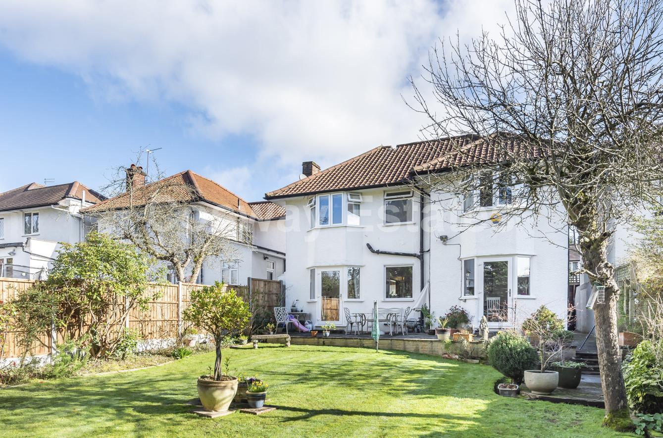 Uphill Grove, Mill Hill